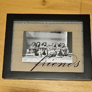 Black Photo Frame with 'Friends' Inscription